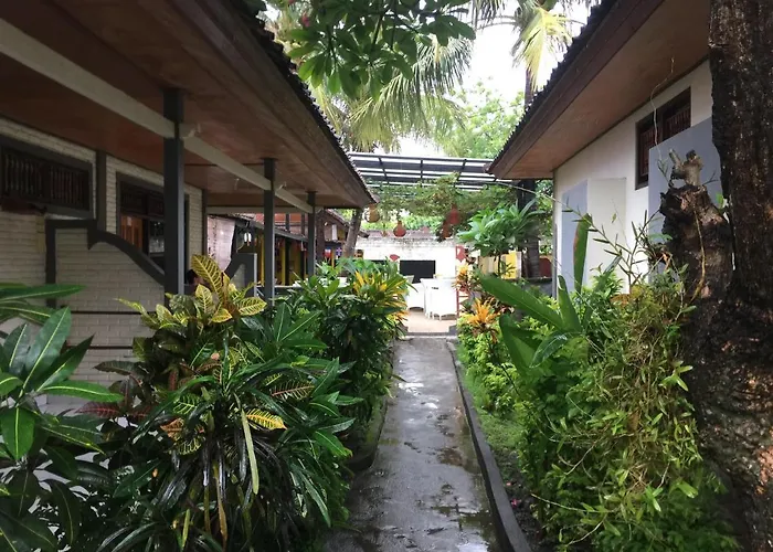 ベッド・アンド・ブレックファスト Puri Aries Tulamben Bungalows *