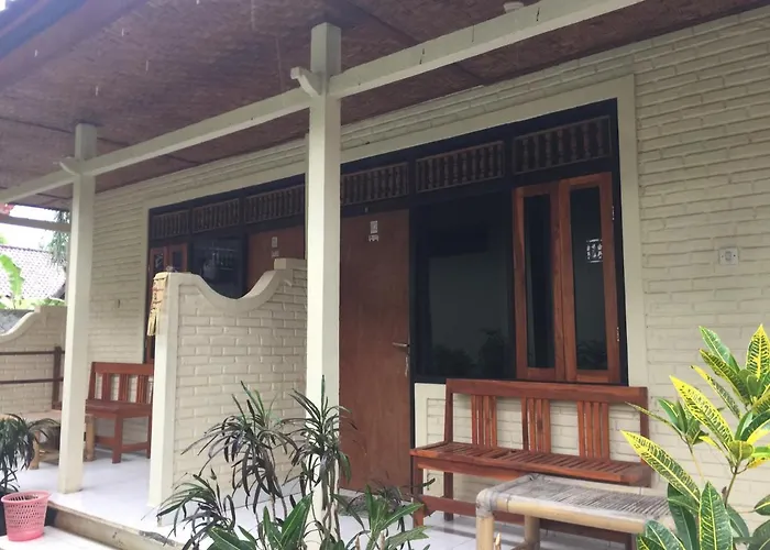 ベッド・アンド・ブレックファスト Puri Aries Tulamben Bungalows